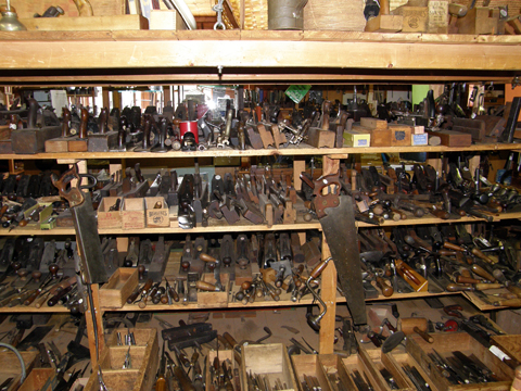 A Visit To The Hull S Cove Tool Barn Ravenview