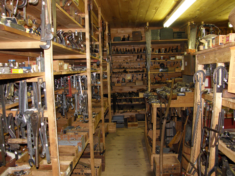 A Visit To The Hull S Cove Tool Barn Ravenview