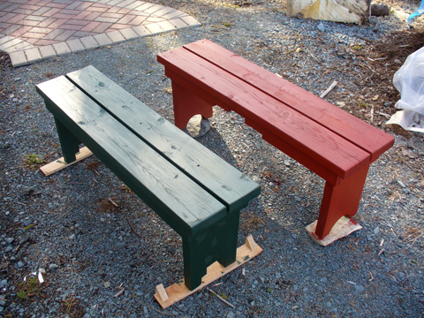 Simple Garden Benches Add Accent