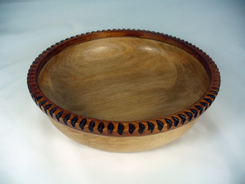 Peyoke Bowl With A Notched Rim