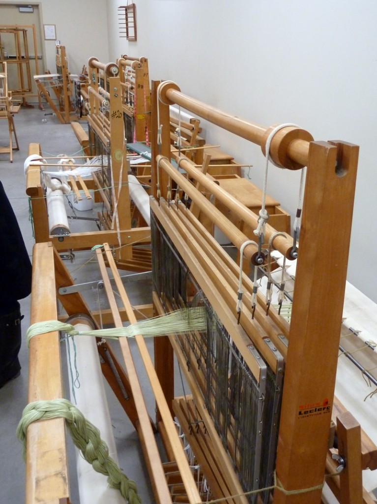 NSCCD weaving looms