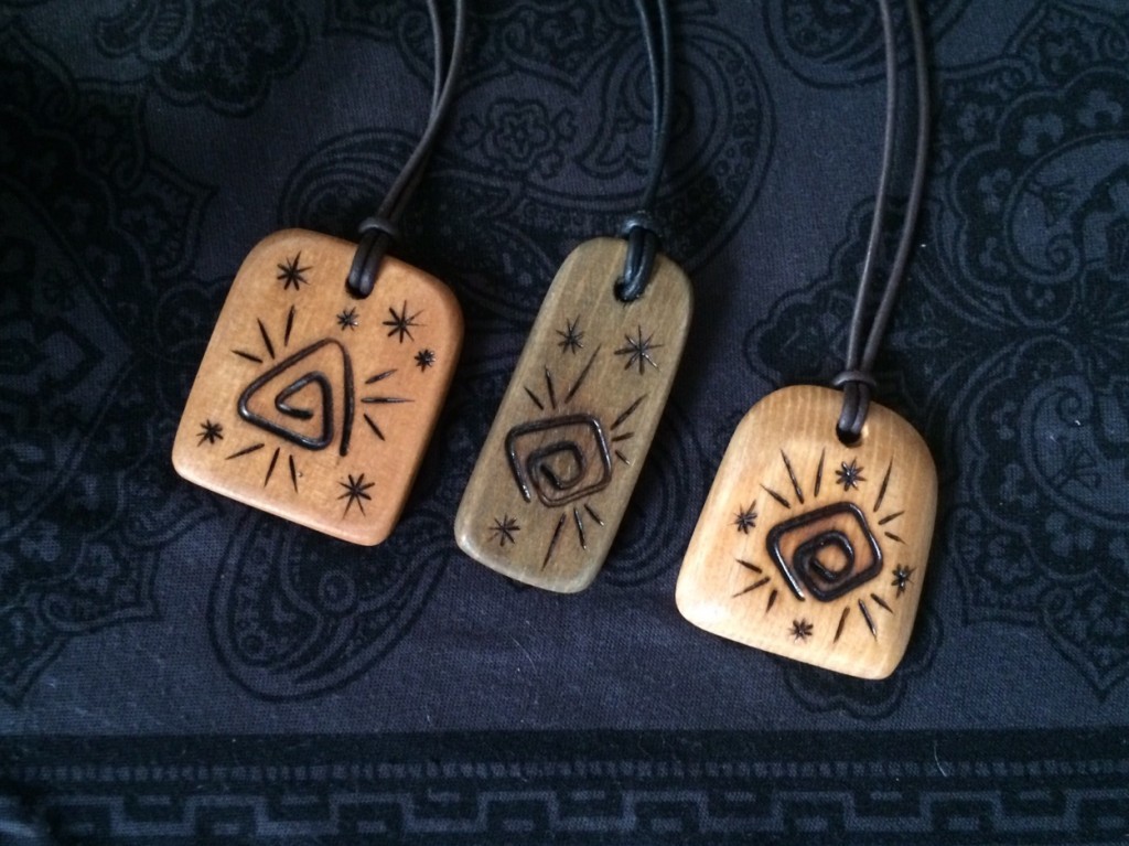 wooden jewelry pendants